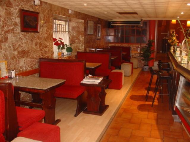 Hostal Restaurante Arasa Санта-Барбара Экстерьер фото